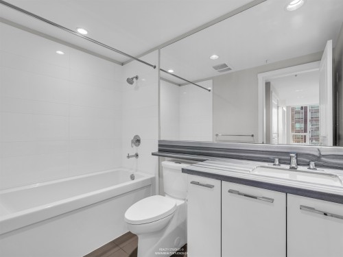 1503-3093 Windsor Gate, Coquitlam, BC 