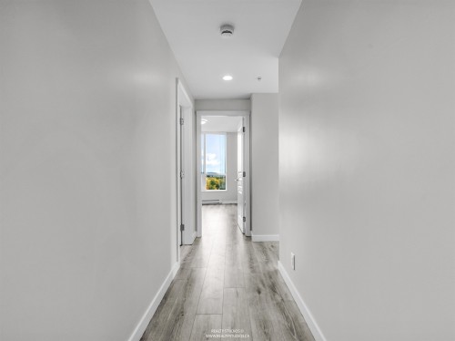 1503-3093 Windsor Gate, Coquitlam, BC 