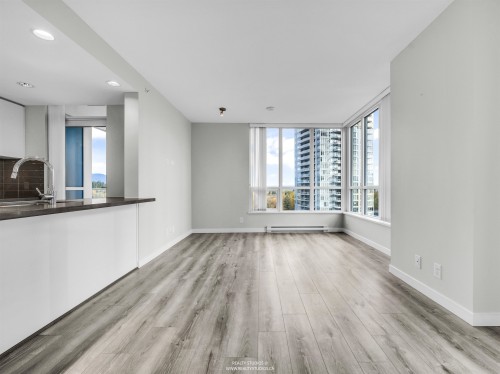 1503-3093 Windsor Gate, Coquitlam, BC 