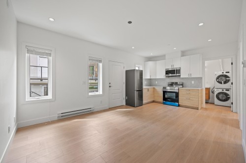 3227 35Th Avenue W, Vancouver, BC 