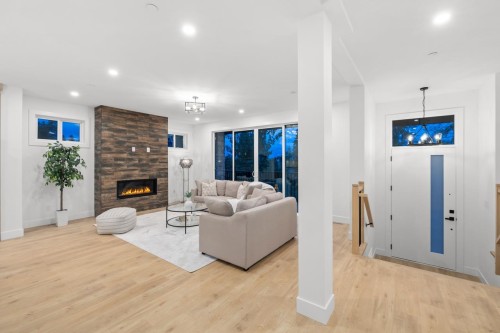 10490 Mcveety Street, Maple Ridge, BC 