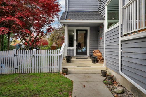 961 Noons Creek Drive, Port Moody, BC 