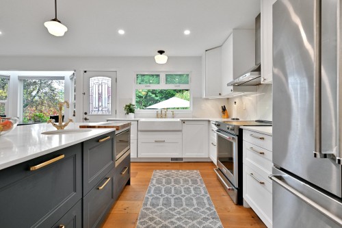 961 Noons Creek Drive, Port Moody, BC 