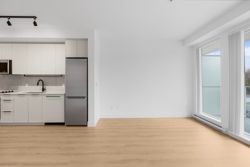 513-3075 Murray Street, Port Moody, BC 