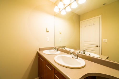 476-9100 Ferndale Road, Richmond, BC 