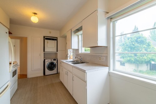 2960 41St Avenue W, Vancouver, BC 