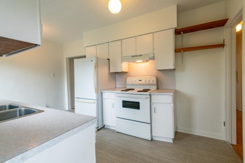 2960 41St Avenue W, Vancouver, BC 