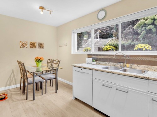 1037 Cecile Drive, Port Moody, BC 