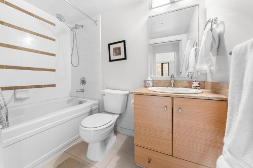 502-909 Mainland Street, Vancouver, BC 