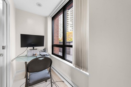 502-909 Mainland Street, Vancouver, BC 