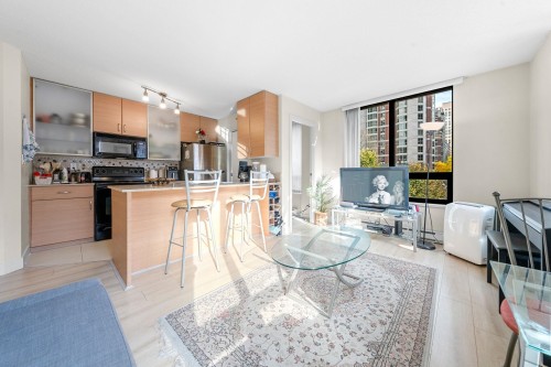 502-909 Mainland Street, Vancouver, BC 