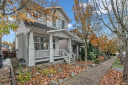 24342 102b Avenue  Maple Ridge, BC V2W 1Y2