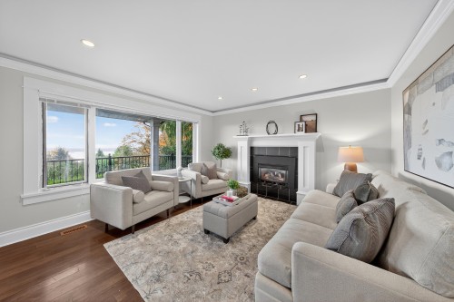 1314 Chartwell Drive, West Vancouver, BC 
