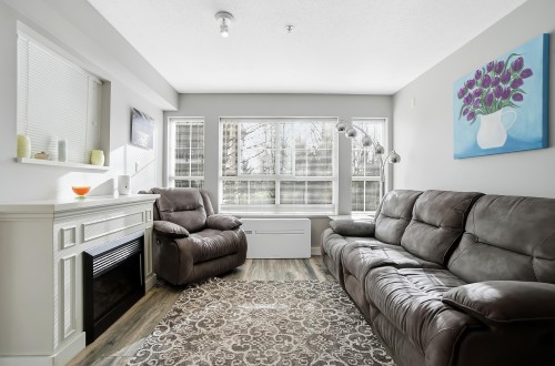 211-19677 Meadow Gardens Way, Pitt Meadows, BC 