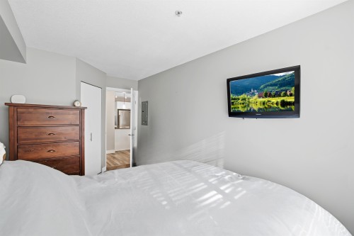 211-19677 Meadow Gardens Way, Pitt Meadows, BC 