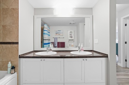 211-19677 Meadow Gardens Way, Pitt Meadows, BC 