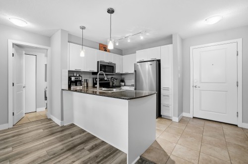 211-19677 Meadow Gardens Way, Pitt Meadows, BC 