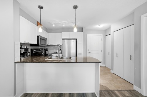 211-19677 Meadow Gardens Way, Pitt Meadows, BC 