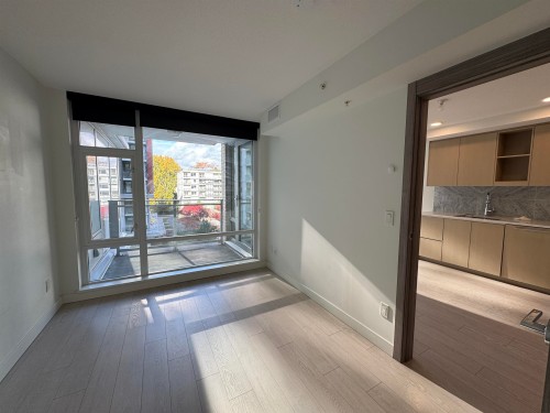 808-8800 Hazelbridge Way, Richmond, BC 