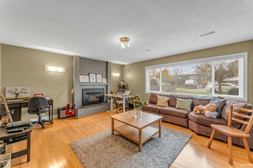 5814 Grove Avenue, Delta, BC 