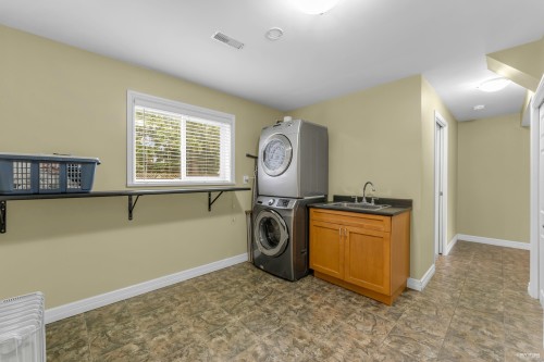 5814 Grove Avenue, Delta, BC 