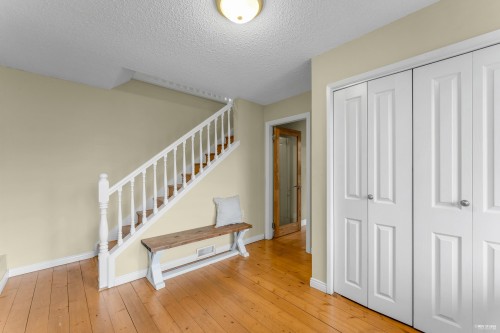 5814 Grove Avenue, Delta, BC 