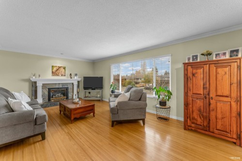 5814 Grove Avenue, Delta, BC 