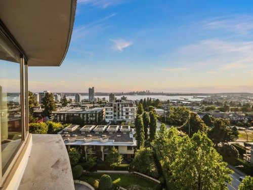 805-683 Victoria Park W, North Vancouver, BC 