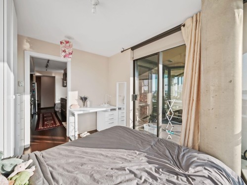 805-683 Victoria Park W, North Vancouver, BC 