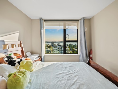 805-683 Victoria Park W, North Vancouver, BC 