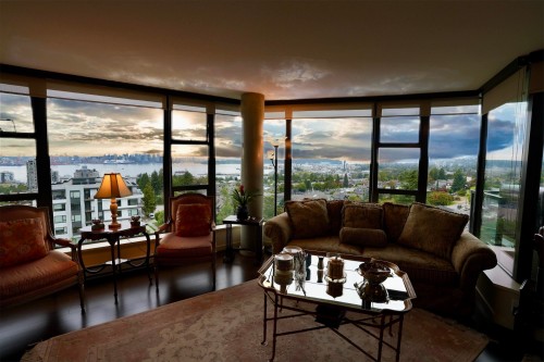 805-683 Victoria Park W, North Vancouver, BC 