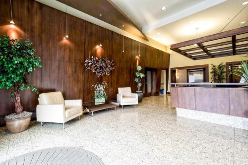 805-683 Victoria Park W, North Vancouver, BC 