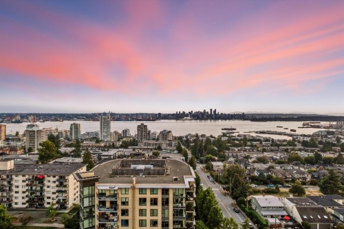 805-683 Victoria Park W, North Vancouver, BC 