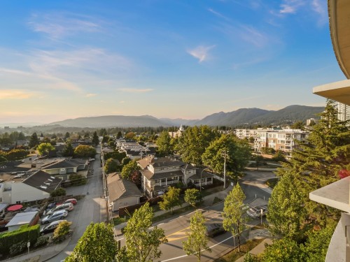 805-683 Victoria Park W, North Vancouver, BC 