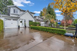 1584 Blaine Avenue  Burnaby, BC V5A 2L8