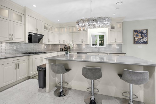 1584 Blaine Avenue, Burnaby, BC 