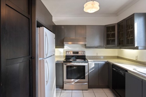 31 11Th Avenue W, Vancouver, BC 