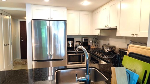 208-9373 Hemlock Drive, Richmond, BC 