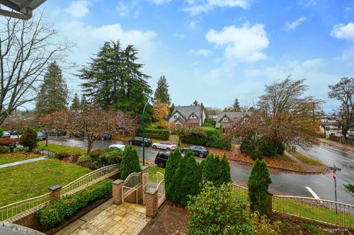 2908 30Th Avenue W, Vancouver, BC 