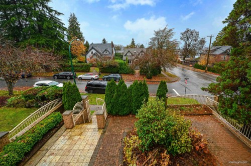 2908 30Th Avenue W, Vancouver, BC 