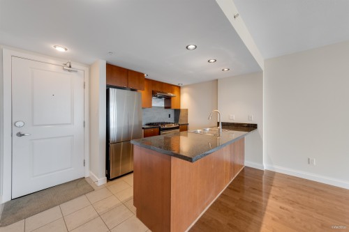 1707-9188 Hemlock Drive, Richmond, BC 