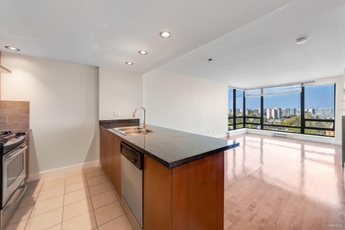 1707-9188 Hemlock Drive, Richmond, BC 