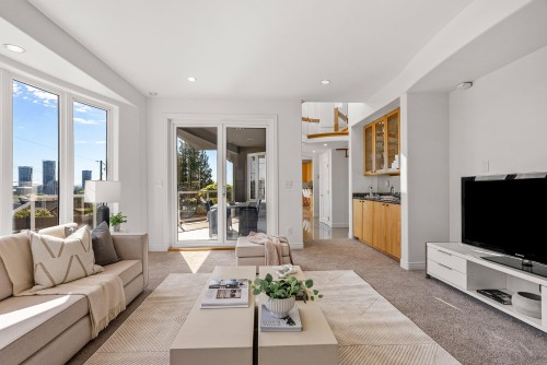 5770 Charles Street, Burnaby, BC 