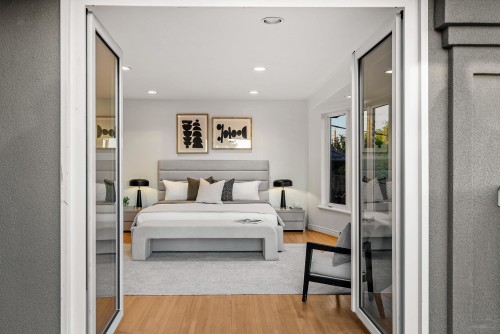 5770 Charles Street, Burnaby, BC 