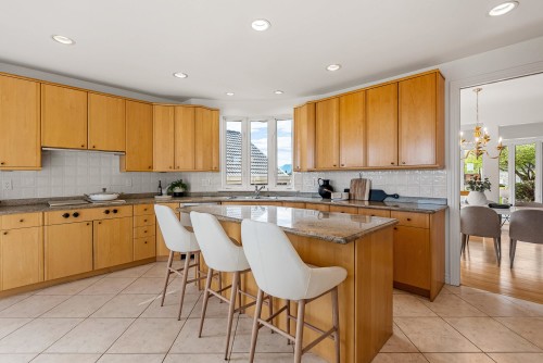 5770 Charles Street, Burnaby, BC 