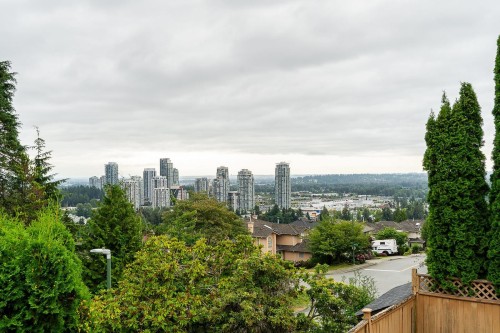 2640 Mclaughlin Court  Coquitlam, BC V3B 6K4