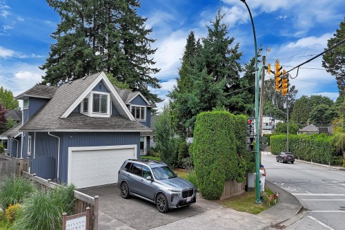 633 Fir Street  North Vancouver, BC V7M 1W3