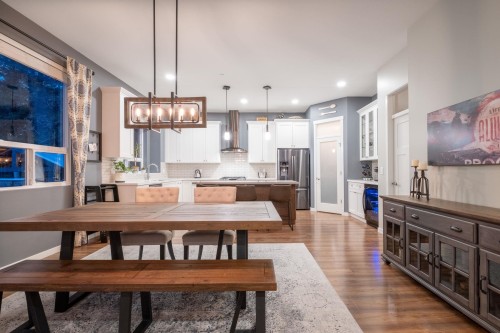 24095 Fern Crescent, Maple Ridge, BC 