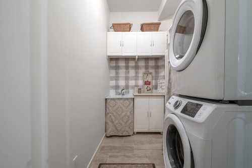 24095 Fern Crescent, Maple Ridge, BC 