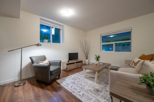 24095 Fern Crescent, Maple Ridge, BC 